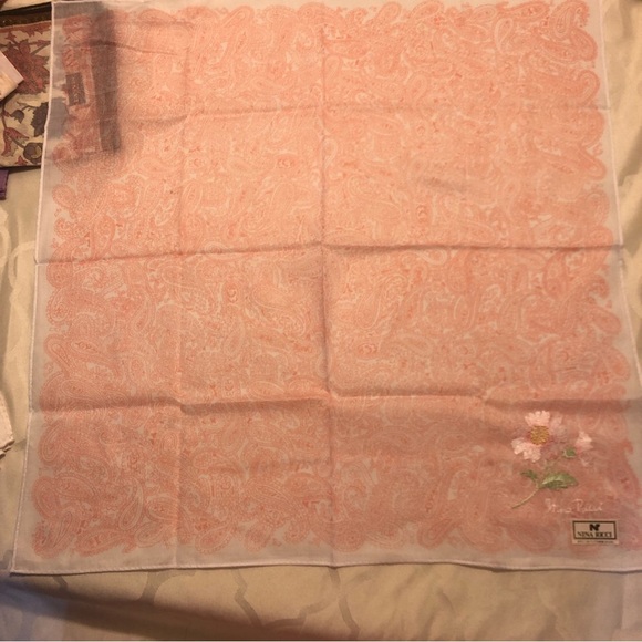 Nina Ricci Handkerchief cotton - Picture 4 of 7